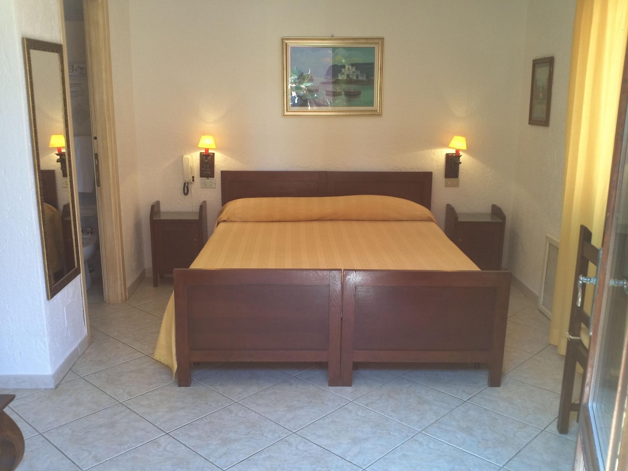Hotel Abbaruja Όλμπια Εξωτερικό φωτογραφία
