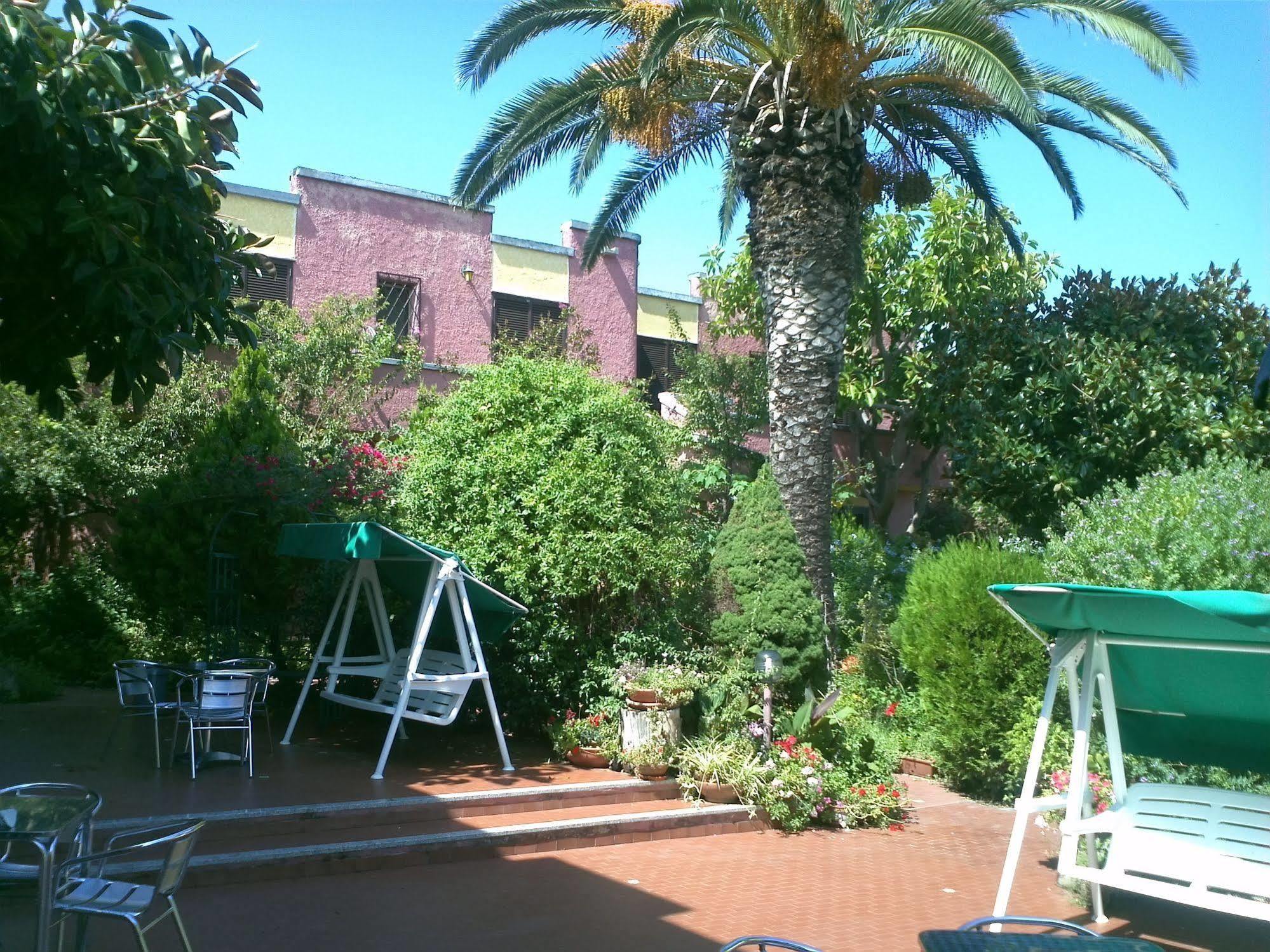 Hotel Abbaruja Όλμπια Εξωτερικό φωτογραφία